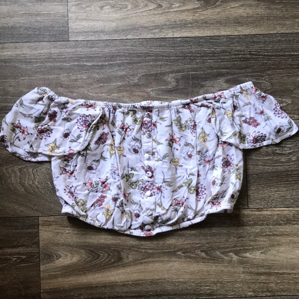 Off shoulder crop top